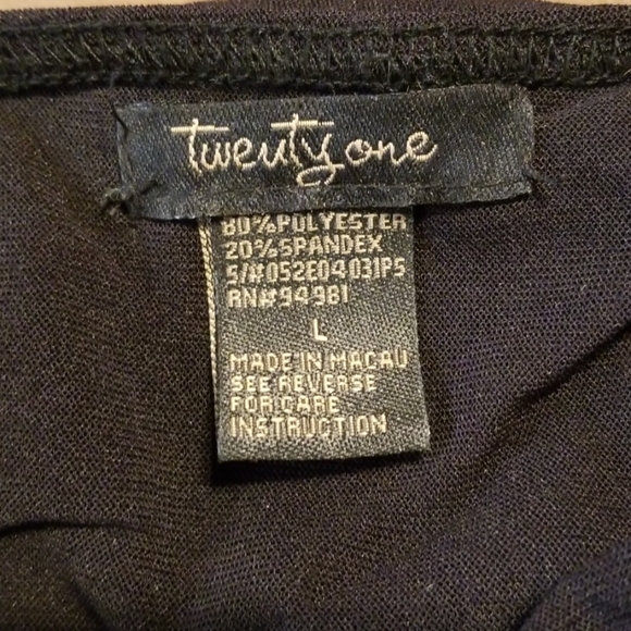 2 beautiful tank tops - Picture 7 of 7